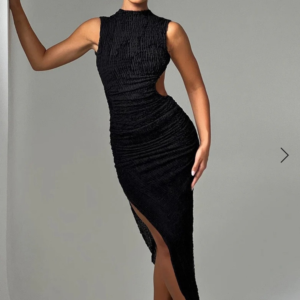 Babyboo Stretchy Black Midi Dress